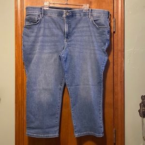 Women’s Lee jean capris